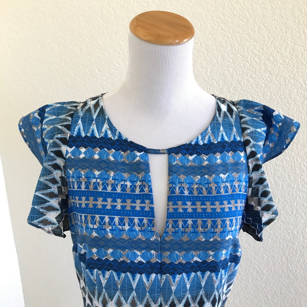 Collective Concepts Butterfly Sleeves Romper - Picture 2 of 6